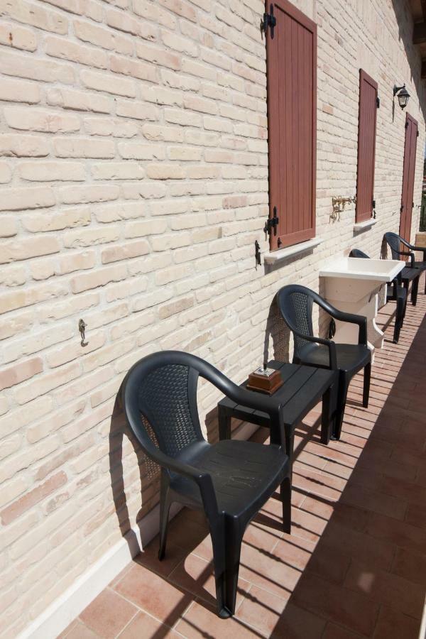 B&B L' Antica Fonte Spinetoli Exteriör bild