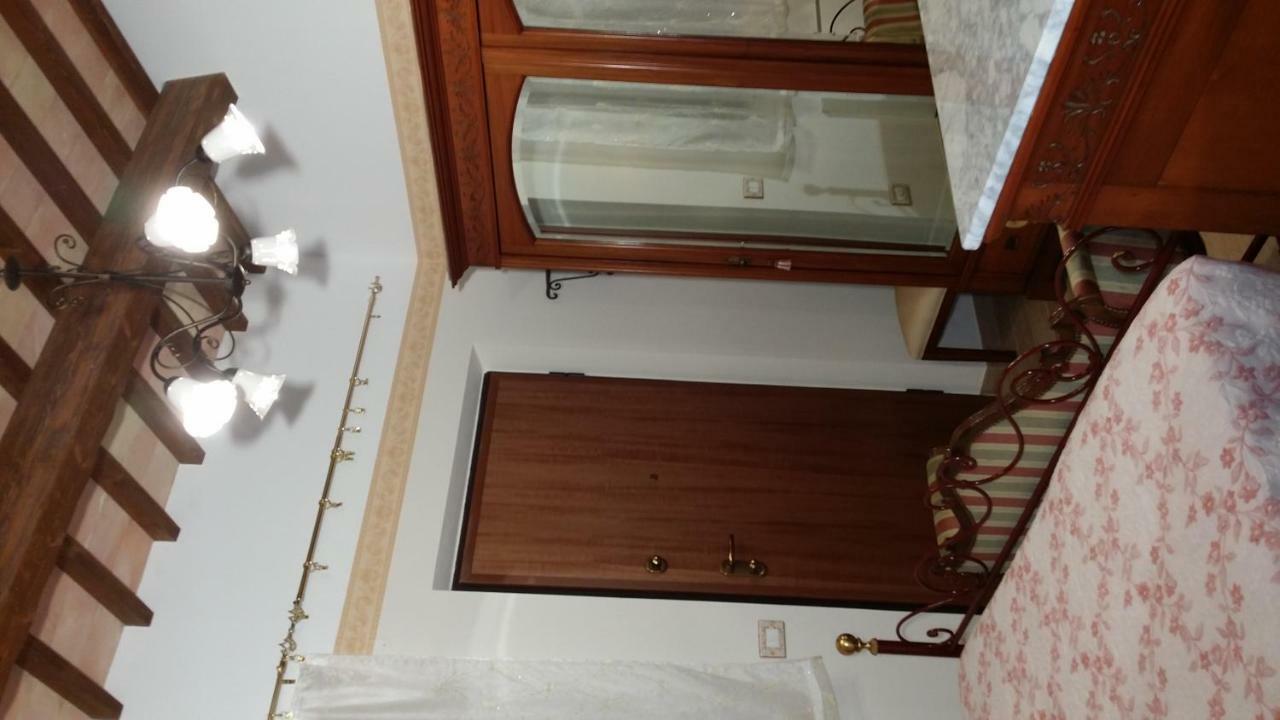 B&B L' Antica Fonte Spinetoli Exteriör bild